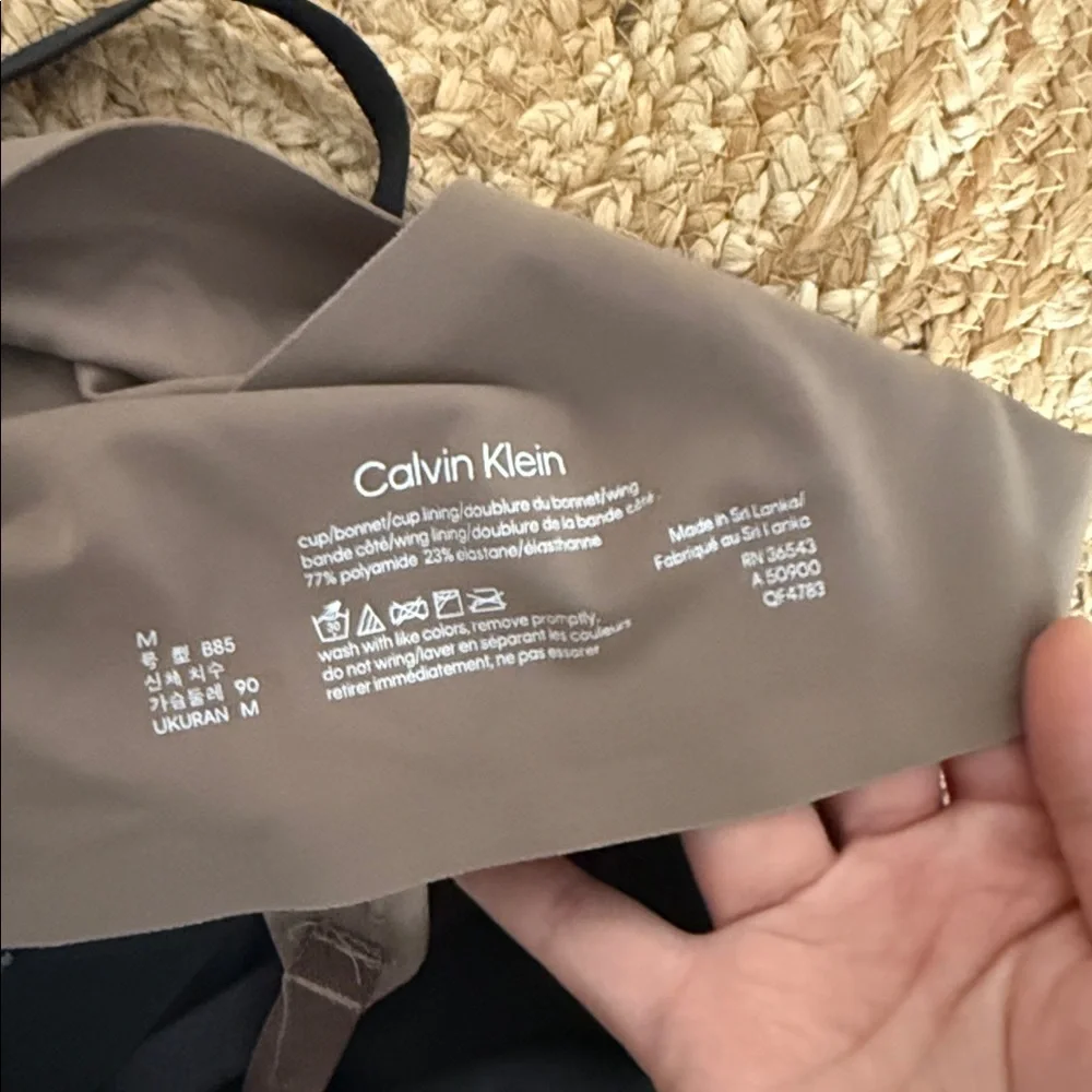 CALVIN KLEIN Unpadded Bra Lot. M - Picture 4 of 4